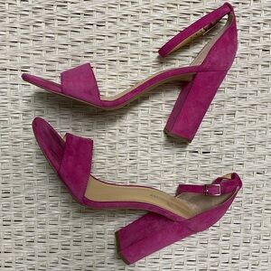 Ivanka Trump Fuchsia Heels